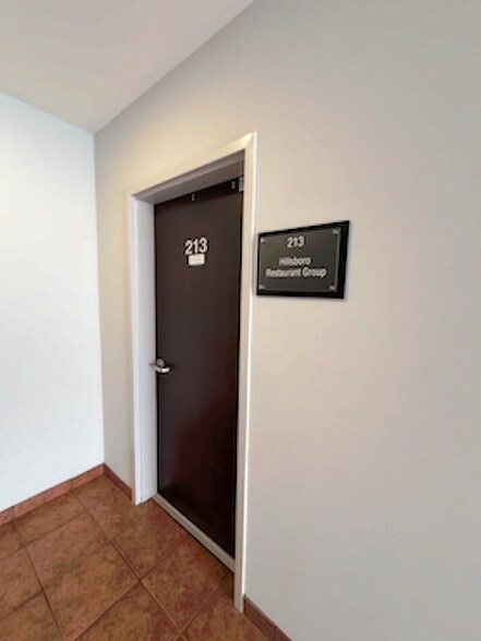 More Photos Of 5300-5350 W Hillsboro Blvd, Coconut Creek Office For Sale