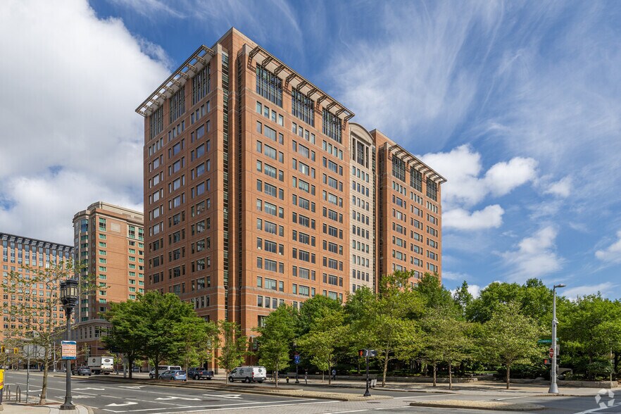 More Photos Of 2 Seaport Ln, Boston Office For Lease