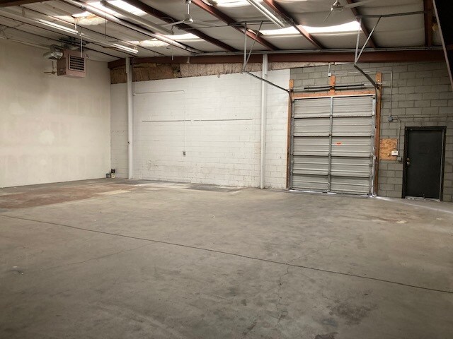 More Photos Of 2463 N Walgreens St, Flagstaff Warehouse For Lease