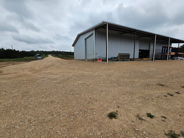 More Photos Of 25819 Ranch Rd, Leander Manufacturing For Sale
