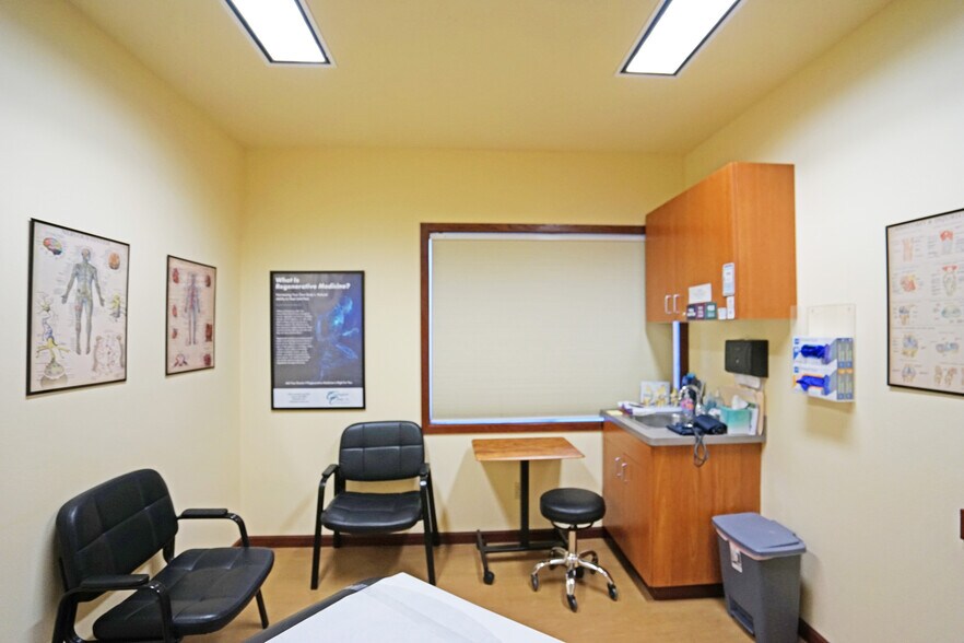 More Photos Of 3907 Creekside Loop, Yakima Office For Lease