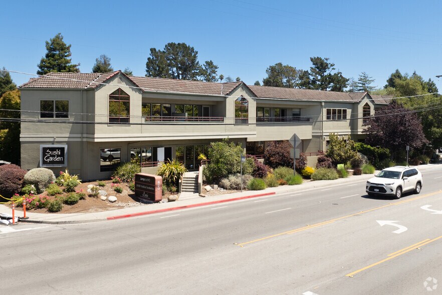 Primary Photo Of 820 Bay Ave, Capitola Office For Lease