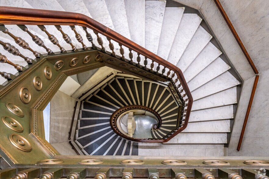 More Photos Of 1133 Broadway, New York Office For Sale