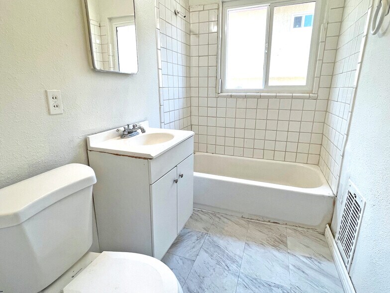 More Photos Of 1567 S Reservoir St, Pomona Religious Facility For Sale