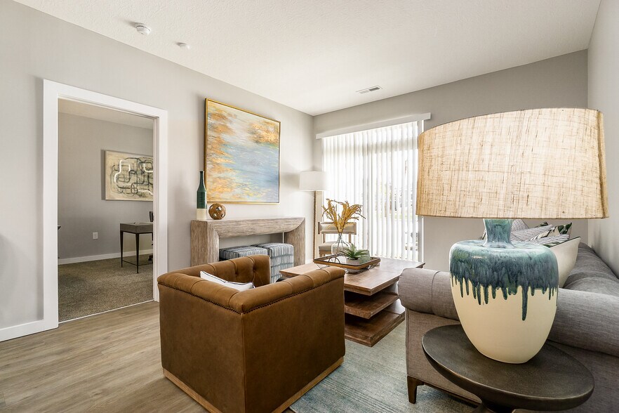 More Photos Of 67 Woodsedge Dr, Powell Apartments For Sale