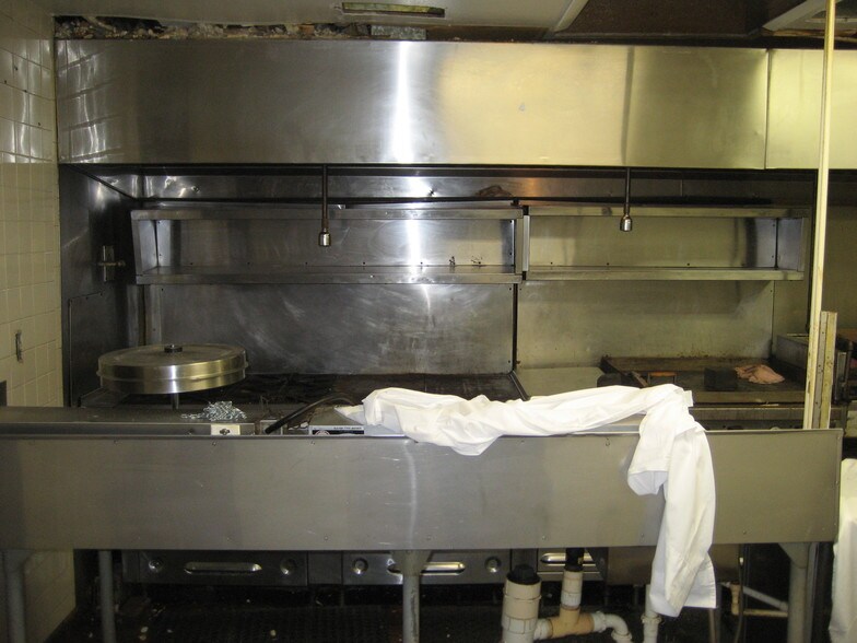 More Photos Of 50 Sun Air Blvd E, Haines City Restaurant For Lease