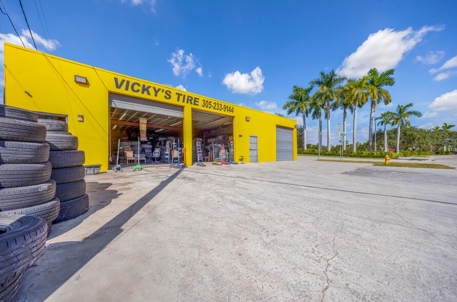 More Photos Of 11300 SW 208th Dr, Miami Service For Sale