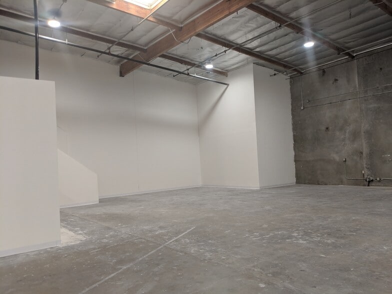 More Photos Of 511-571 5th St, San Fernando Manufacturing For Lease