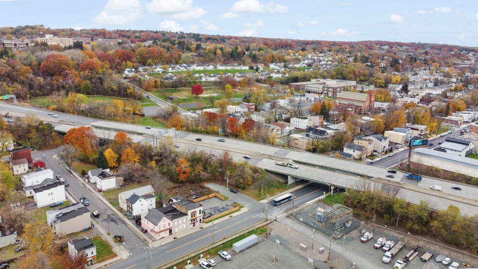 More Photos Of 1118 Broadway, Albany Bar For Sale