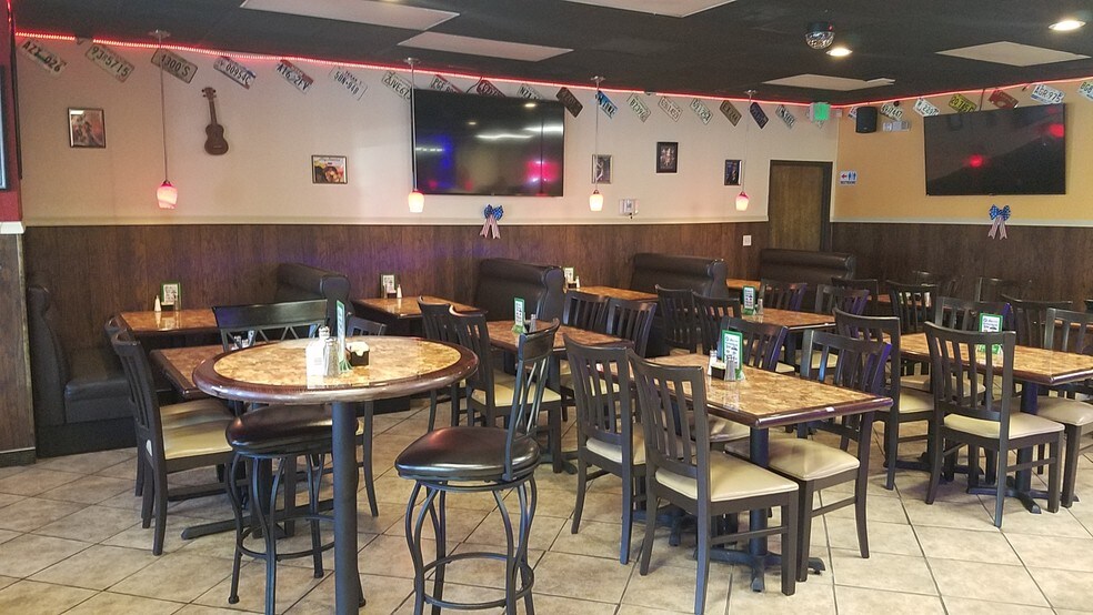 More Photos Of 44844 Elm Ave, Lancaster Freestanding For Sale