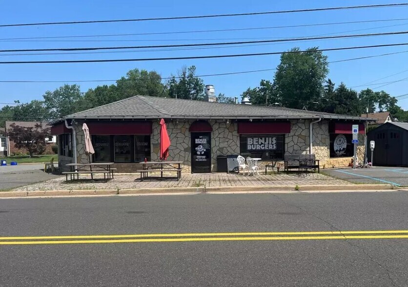 Primary Photo Of 671 Harris Ave, Middlesex General Retail For Sale