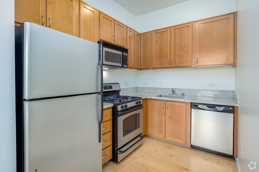 More Photos Of 1020 12th St, Sacramento Apartments For Lease