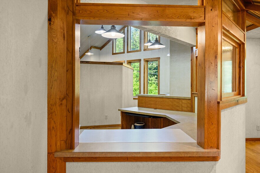 More Photos Of 10960 State Route 550, Vincent Healthcare For Sale