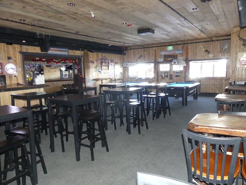 More Photos Of 304 E Lake St, McCall Bar For Sale