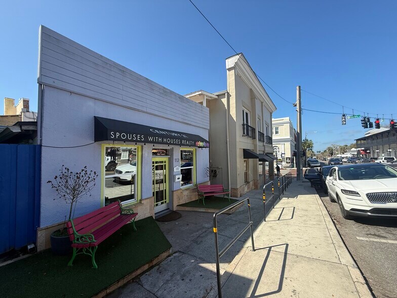Primary Photo Of 110 E 5th Ave, Mount Dora General Retail For Lease