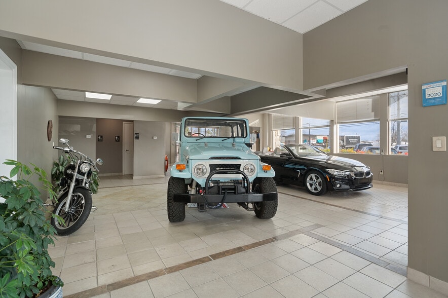 More Photos Of 2000 Columbia Ave, Franklin Freestanding For Lease