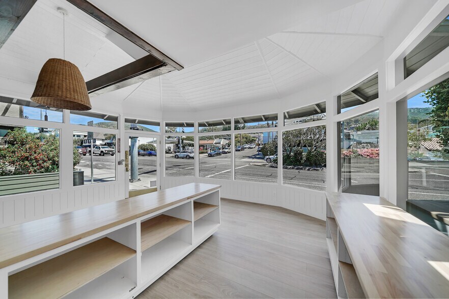 More Photos Of 31715 Coast Hwy, Laguna Beach Restaurant For Sale