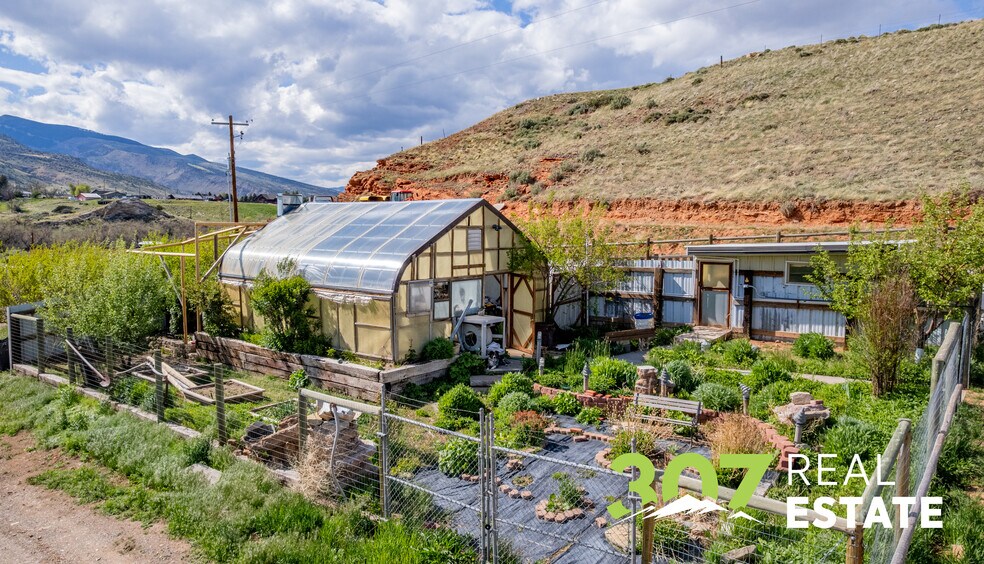 More Photos Of 30 Nielson Trl, Cody Hospitality For Sale