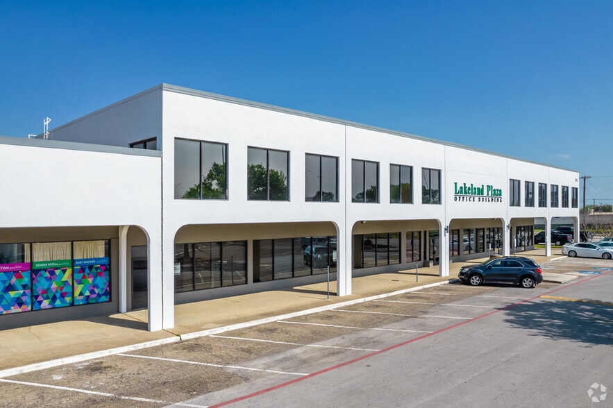 More Photos Of 1165 S Stemmons Fwy, Lewisville Unknown For Lease