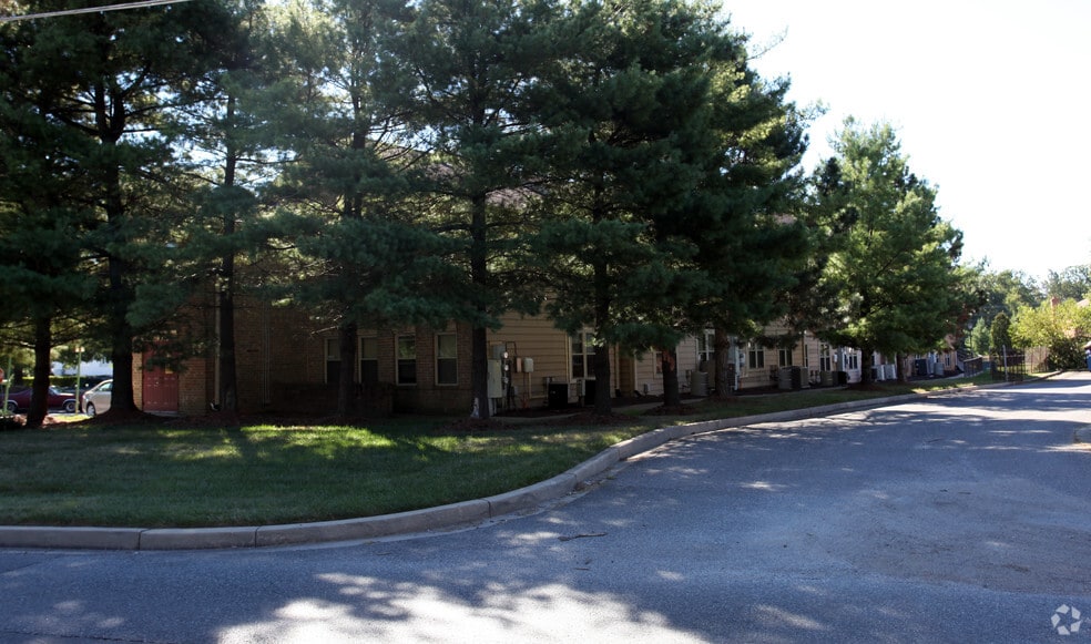 More Photos Of 15300-15404 Spencerville Ct, Burtonsville Medical For Sale