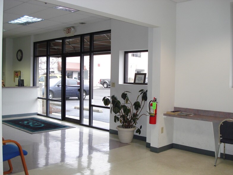 More Photos Of 801 N Salisbury Blvd, Salisbury Unknown For Lease