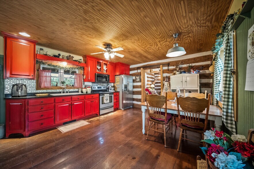 More Photos Of 129 Vaughan Rd, Eldon Lodge Meeting Hall For Sale