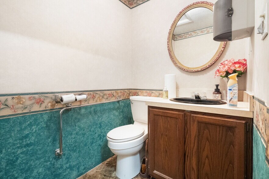 More Photos Of 1922 Whipple Ave NW, Canton General Retail For Sale