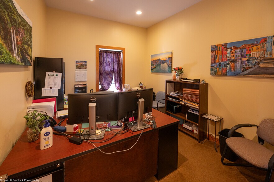 More Photos Of 11090 Dovedale Ct, Marriottsville Office For Sale