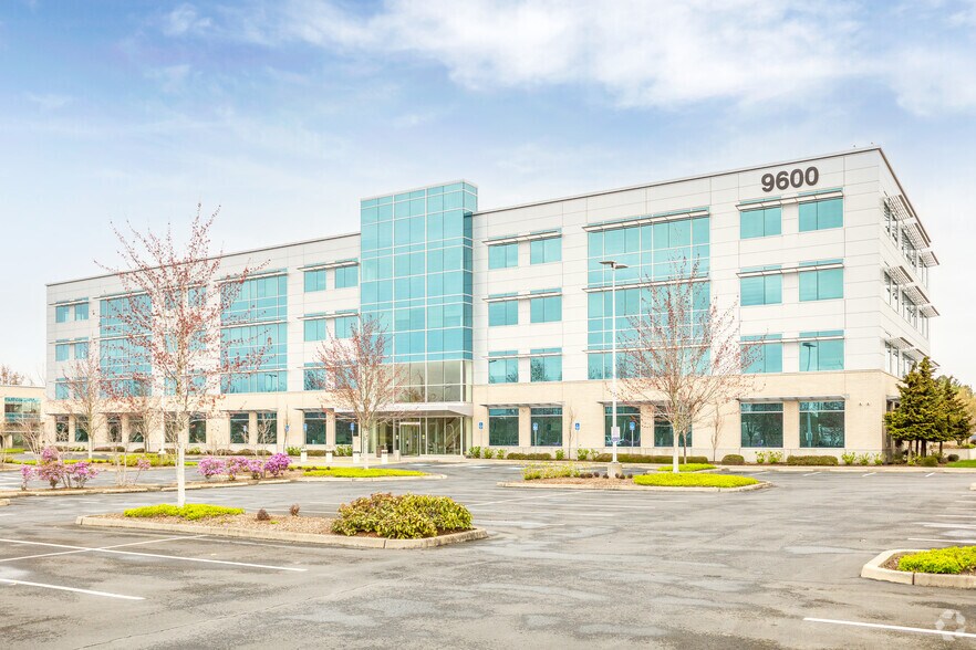 More Photos Of 9600 NE Cascades Pky, Portland Office For Lease