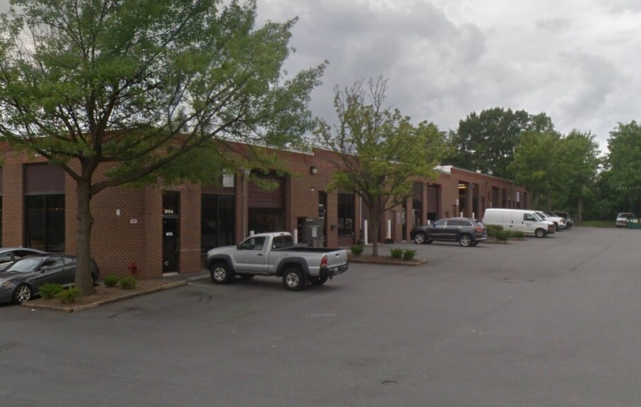 Primary Photo Of 2810 Merrilee Dr, Fairfax Warehouse For Lease