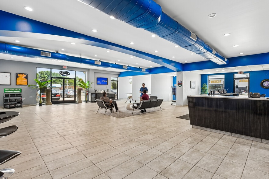 More Photos Of 4001 S Buckner Blvd, Dallas Service For Sale
