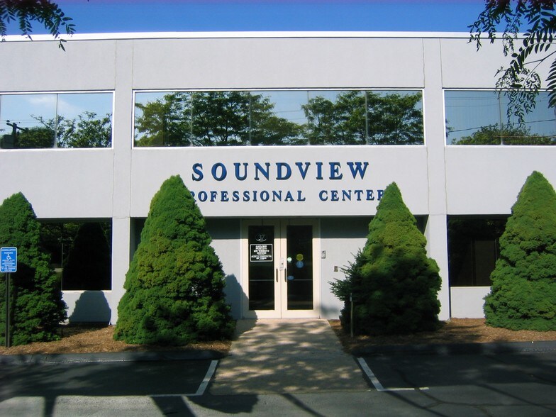 More Photos Of 37 Soundview Rd, Guilford Medical For Lease