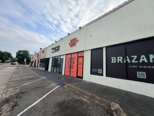 More Photos Of 3606-3614 Greenville Ave, Dallas Unknown For Lease