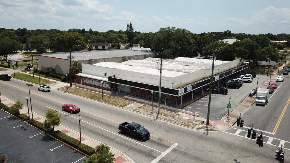 More Photos Of 40-60 E 5th St, Apopka Storefront For Lease
