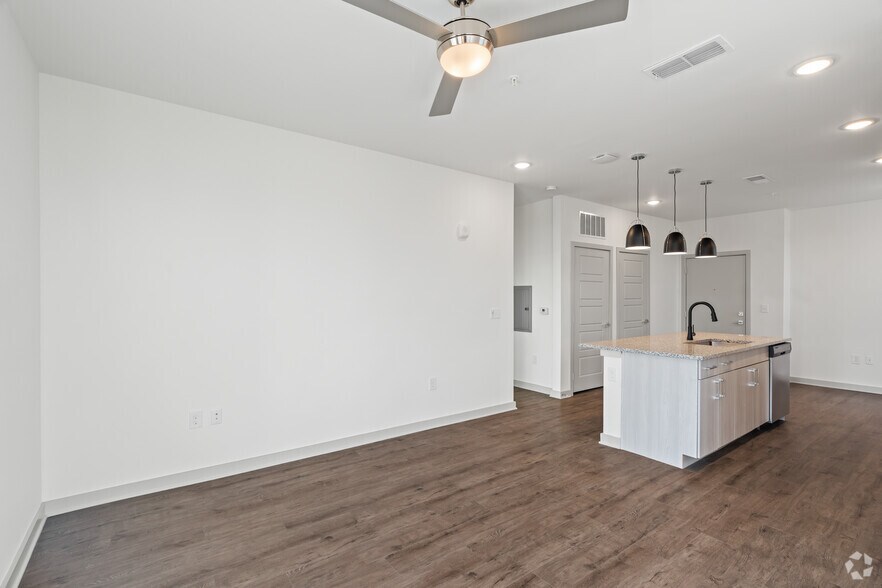 More Photos Of 234 E Mitchell Hammock Rd, Oviedo Apartments For Lease