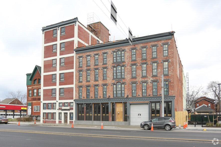 More Photos Of 295 Niagara St, Buffalo Apartments For Lease