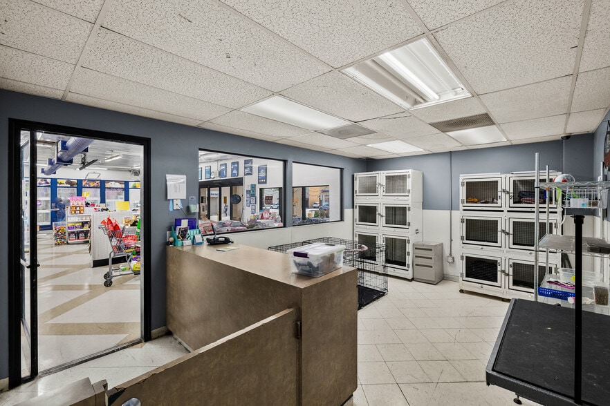 More Photos Of 9403 Las Tunas Dr, Temple City Freestanding For Sale