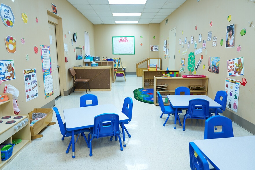 More Photos Of 309 S Scott St, Senatobia Daycare Center For Sale