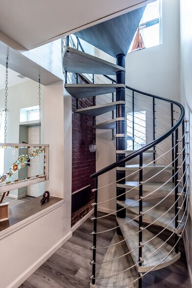 More Photos Of 320 N Mechanic St, Lebanon Multifamily For Sale