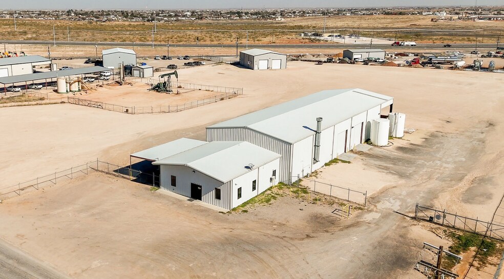 More Photos Of 2914 N County Road 1140, Midland Warehouse For Lease