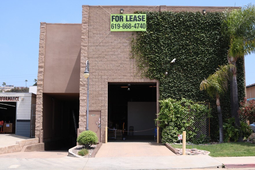 More Photos Of 7648 Lemon Ave, Lemon Grove Manufacturing For Lease