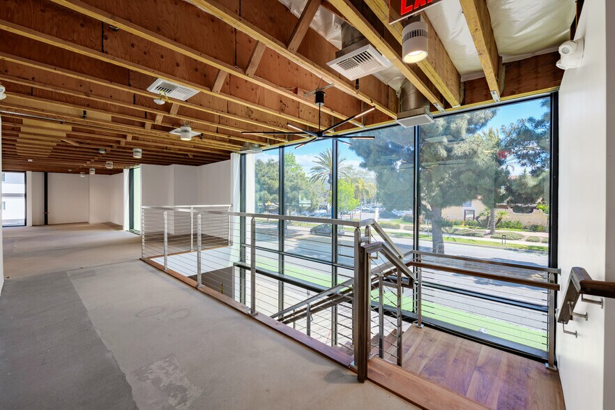 More Photos Of 3331 Ocean Park Blvd, Santa Monica Loft Creative Space For Lease