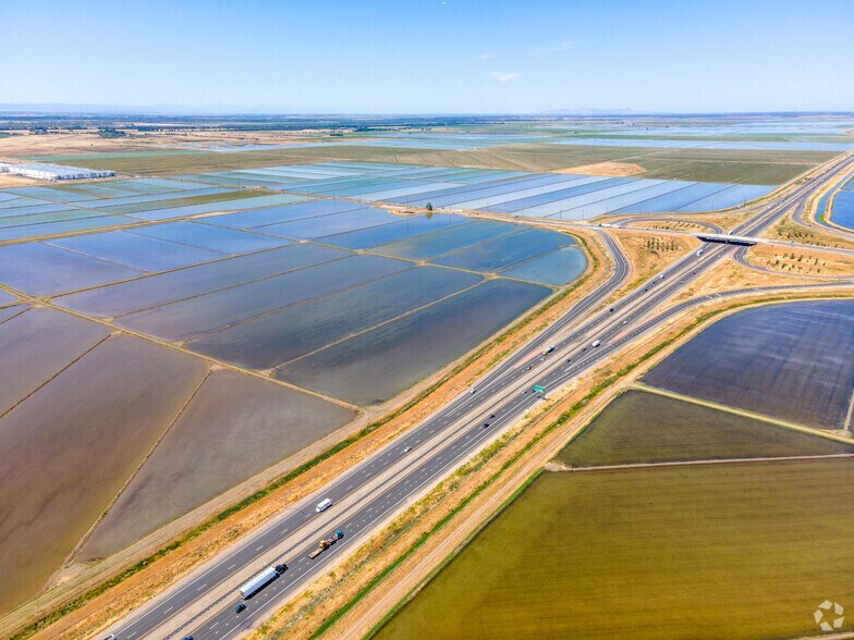 SW Elverta Rd & 99 Hwy, Sacramento, CA 95836 Land