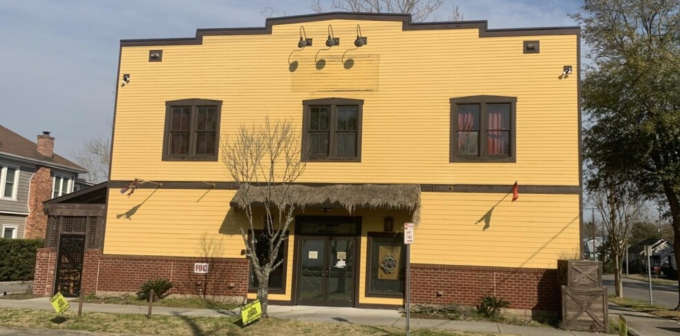 Primary Photo Of 19 10th St, Wilmington Restaurant For Sale