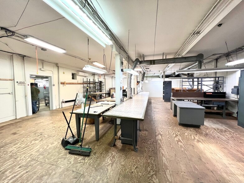 More Photos Of 80-88 Holmes Street, Belleville Warehouse For Sale
