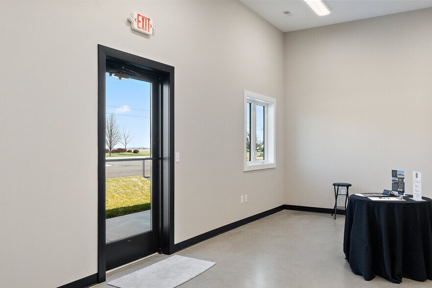 More Photos Of 280 Cr-325 E, Valparaiso Warehouse For Sale