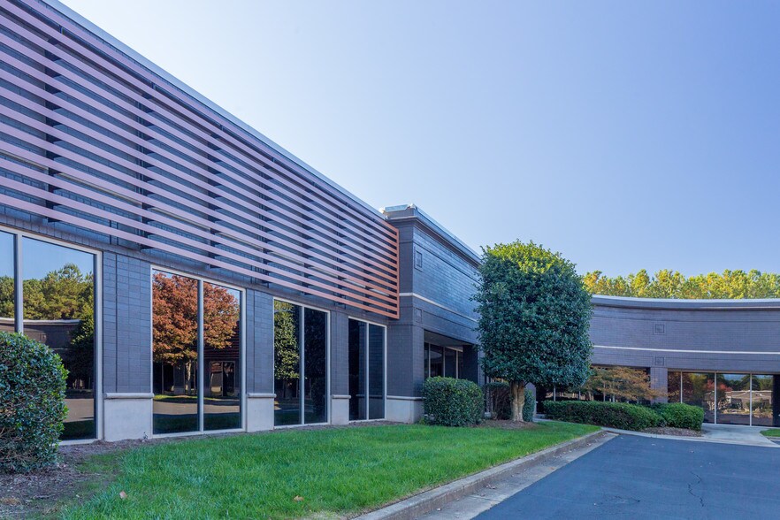 More Photos Of 4855 Peachtree Industrial Blvd, Peachtree Corners Office For Lease