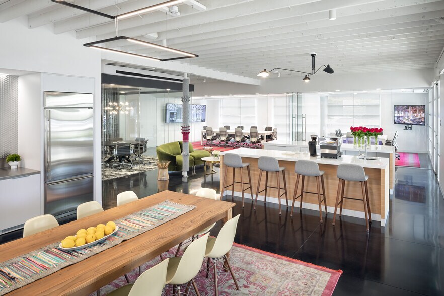 More Photos Of 150-160 E Dana St, Mountain View Research And Development For Sale