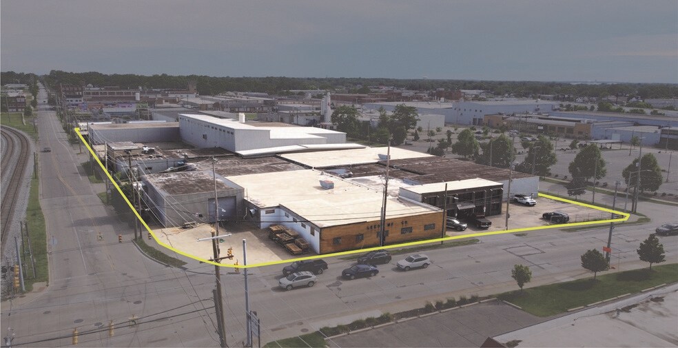 Primary Photo Of 210 Hall St SW, Grand Rapids Warehouse For Sale