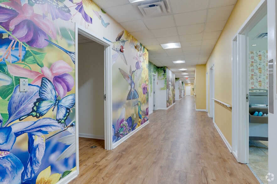 More Photos Of 9309 S Orange Blossom Trl, Orlando Hotel For Sale